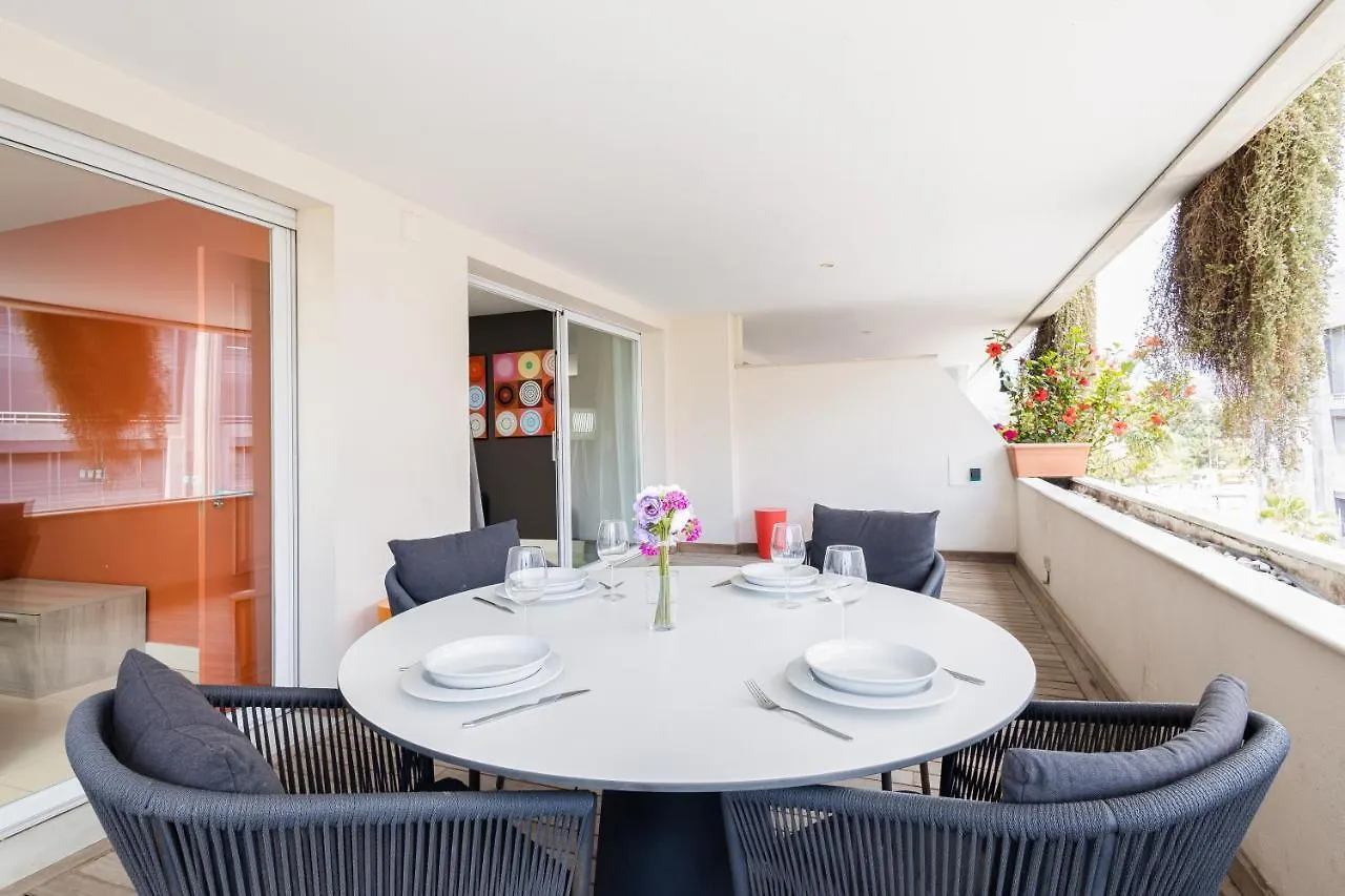 Daire Puerto Banus, Edificio Tembo, 2 Bedroom Apartment, Parking And Pool Marbella